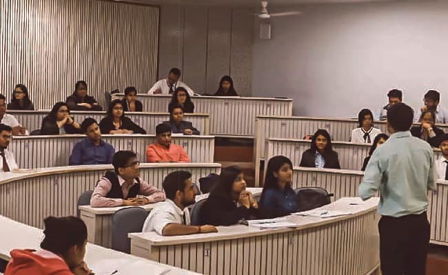 tritya-institute-of-event-management-tiem-0006-class1-classroom