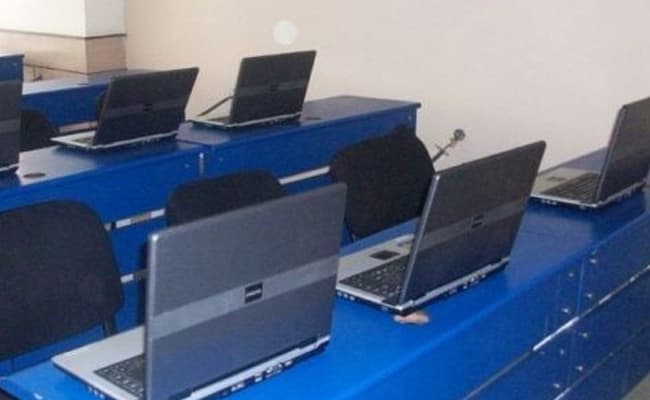 uei-global-rohini-classroom-0002-layer-3-classroom