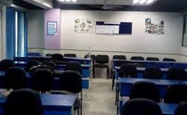 uei-global-rohini-classroom-0004-layer-1-classroom