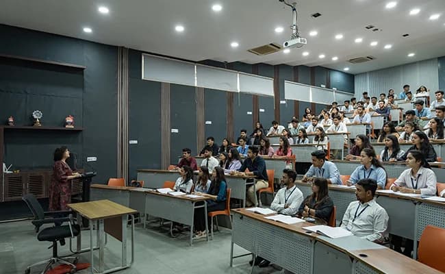 SBS, Ahmedabad Gallery 1