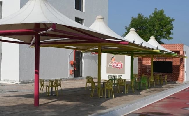 Adani Institute, Ahmedabad Cafeteria 1.webp