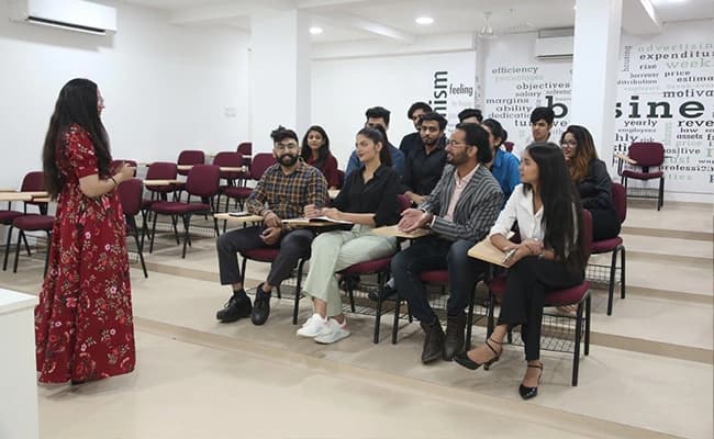 IMM Delhi Classroom 3.webp