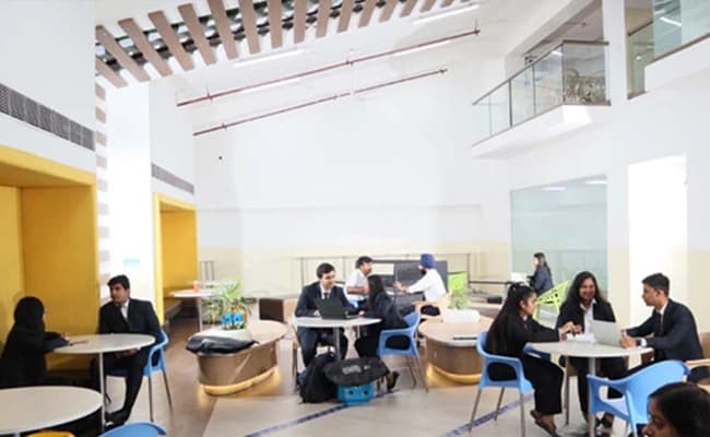 LBSITM, Indore Cafeteria 3.webp