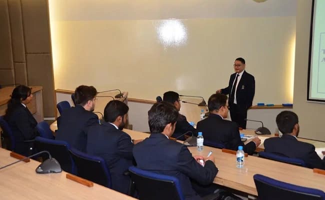 LBSITM, Indore Classroom 2.webp