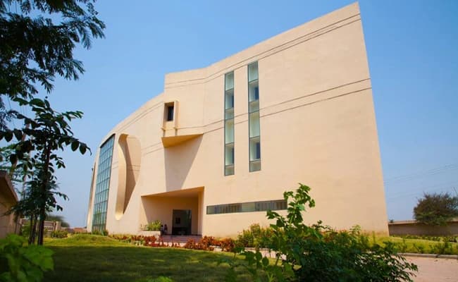 LBSITM, Indore Infra 1.webp