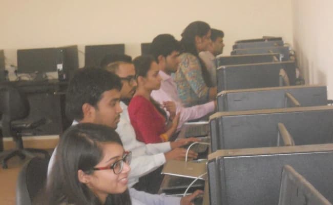 LBSITM, Indore Labs 1.webp