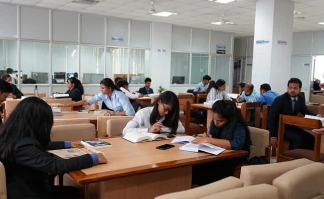 MDI murshidabad Classroom 1.webp