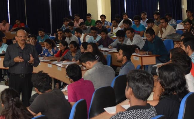 MDI murshidabad Classroom 4.webp