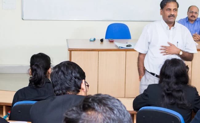 MDI murshidabad Classroom 5.webp