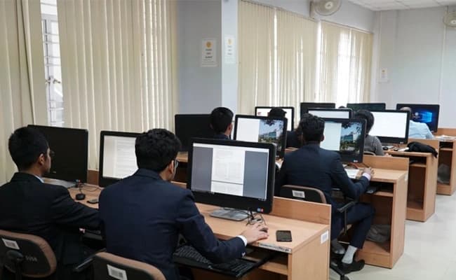 MDI murshidabad Labs 2.webp