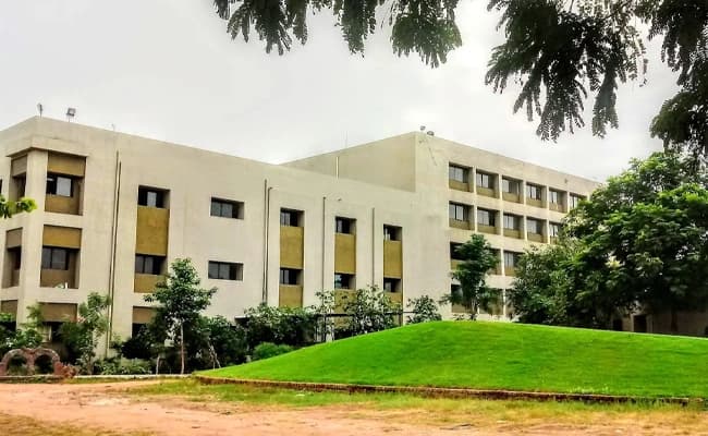 SSIU, Ahmedabad Infra 3.webp