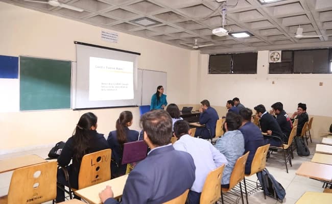 UPES, Dehradun Classroom 4.webp