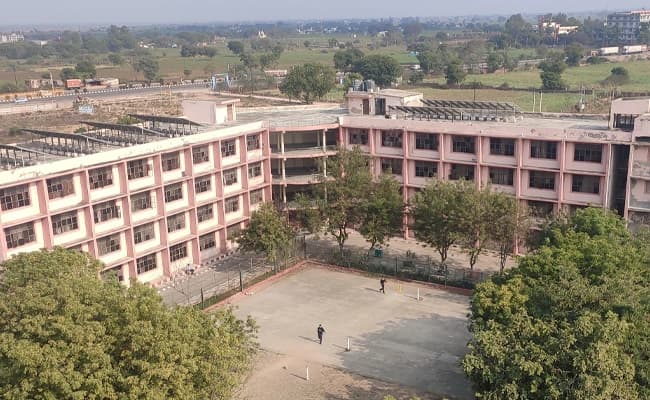 HCST, Mathura Infra 2.webp
