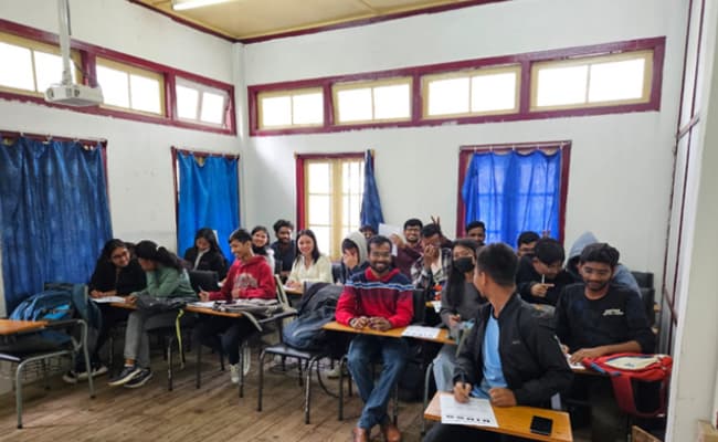 1-0002-layer-3-classroom-97