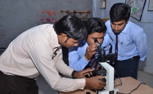 SBCET, Jaipur Labs 3.webp