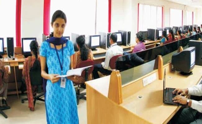 SCMS, Kochi Labs 1.webp