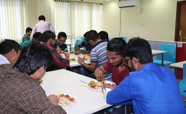 gallery-0011-cafeteria1-cafeteria