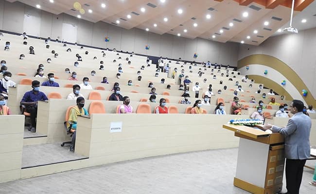 classroom3-classroom-33