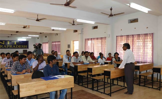 2-copy-0009-classroom-classroom