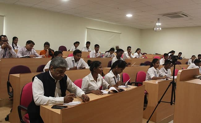 SVIIMS, Mumbai Classroom 3.webp