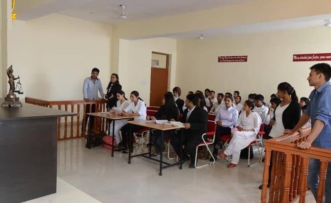 1-0003-layer-2-classroom-140