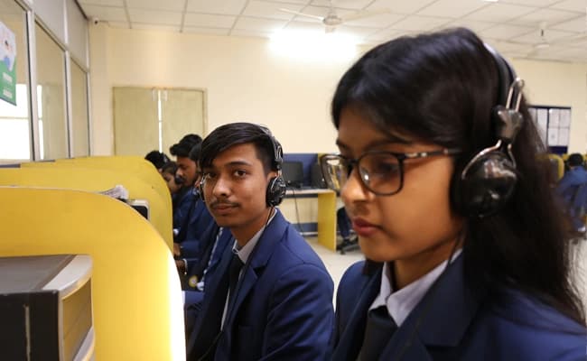 GNIM, Greater Noida Labs 4.webp