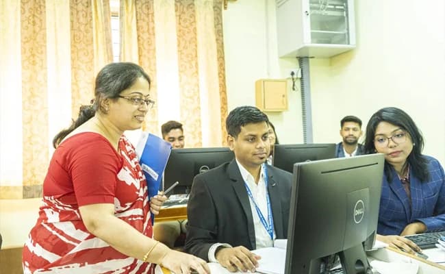 SXUK, Kolkata Labs 4.webp