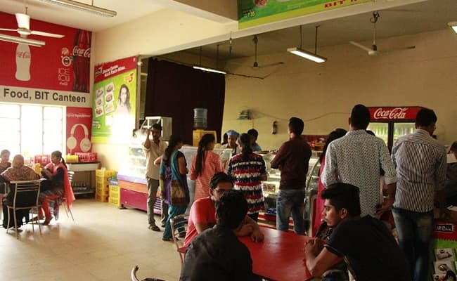 8-0001-cafeteria-cafeteria