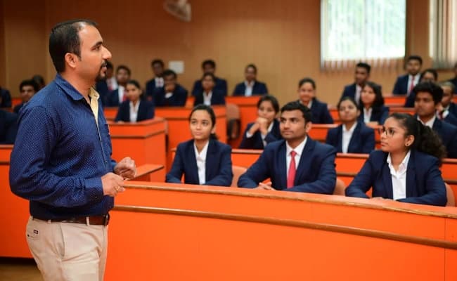 VAMNICOM, Pune Classroom 2.webp