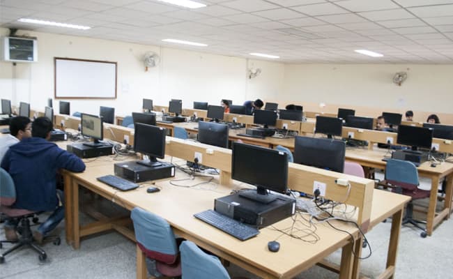 8-0013-classroom-classroom
