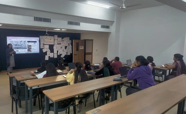 manav-rachna-university classroom 2.webp