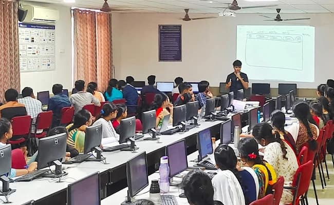 VRSEC, Vijayawada Classroom 2.webp