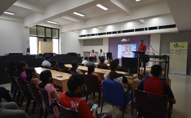 gallery-0003-class2-classroom-22