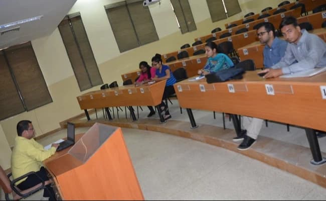 classroom-1-classroom-40