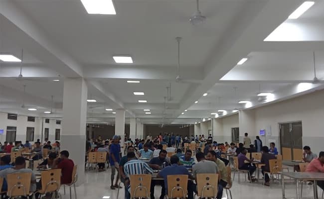 1-0002-layer-1-cafeteria-9