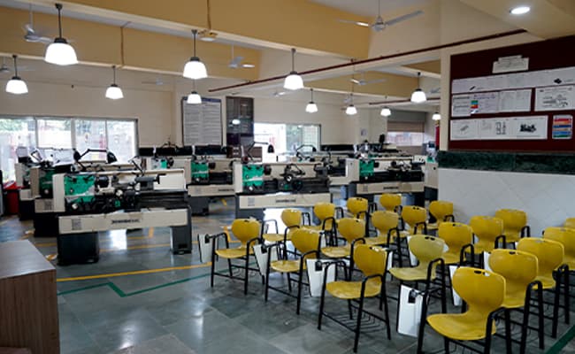2-0001-layer-4-classroom-2