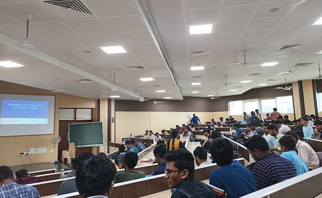 gallery-0004-class1-classroom-81