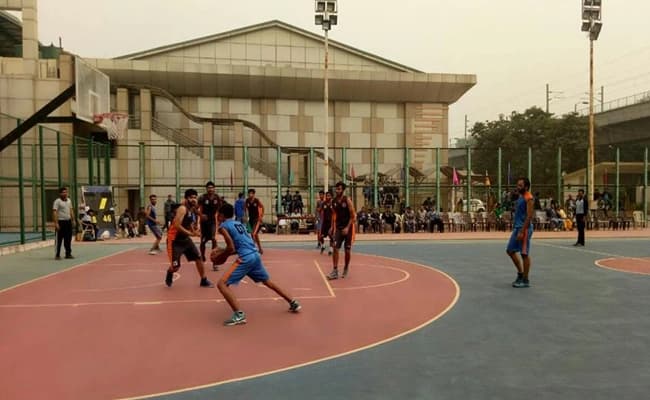manav-rachna-university ground 5.webp