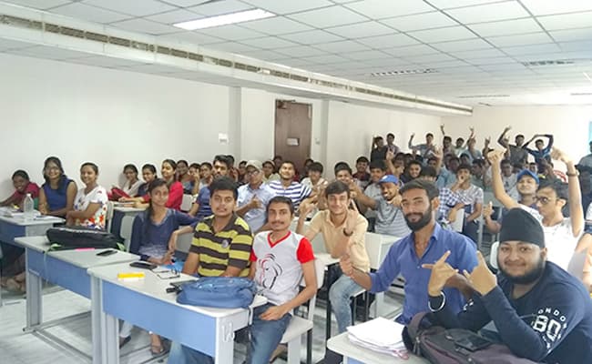 gallery-0003-class2-classroom-26