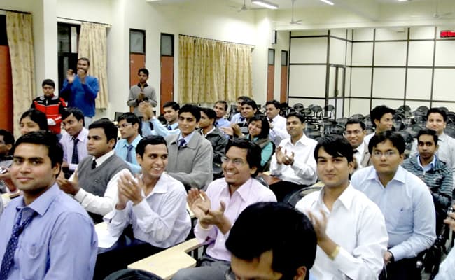 gallery-0003-class2-classroom-101