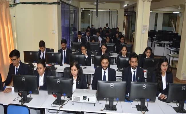 NIBM, Pune Labs 2.webp