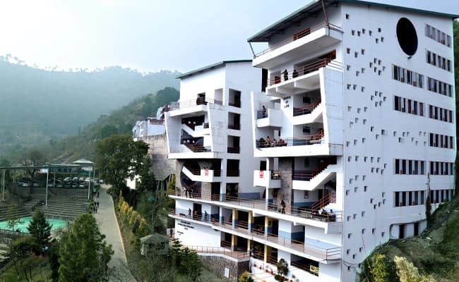 Shoolini University, Solan Infra 2.webp
