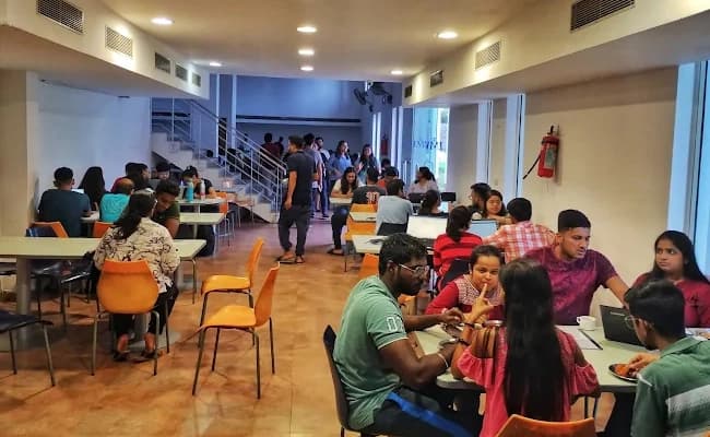 Cafeteria 1.webp