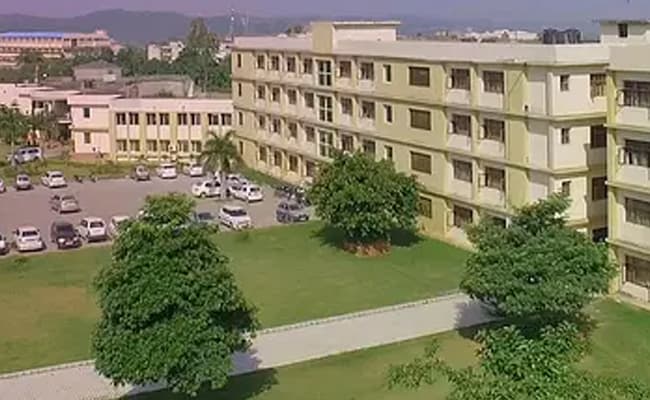 baddi-university-of-emerging-sciences-and-technologies-buest-infrastructure-0003-layer-2-infrastructure