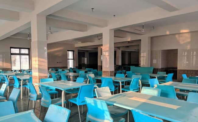 gallery-0010-cafeteria1-cafeteria-2