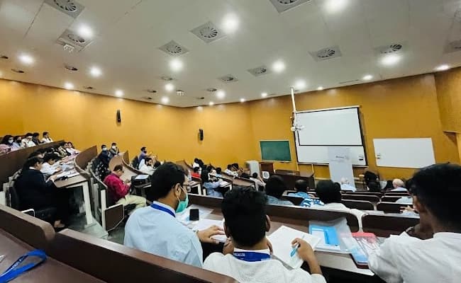 gallery-0000-class5-classroom-56