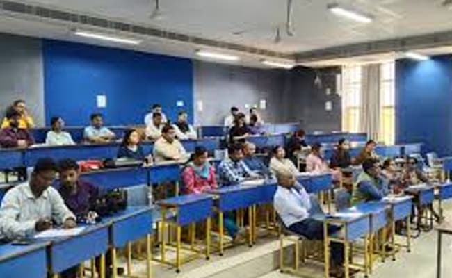 national-university-of-study-and-research-in-law-nusrl-ranchi-classroom-0004-layer-1-classroom