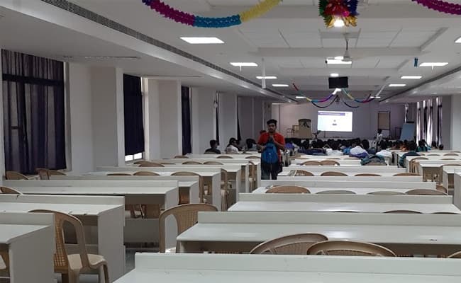 1-0003-layer-2-classroom-148