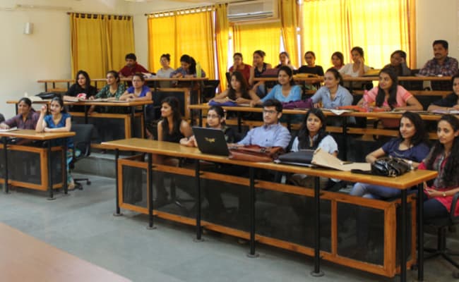 national-institute-of-fashion-technology-classroom-0003-layer-1-classroom