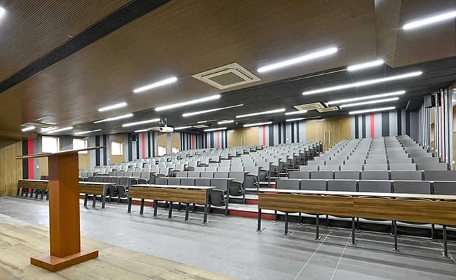 classroom4-classroom-16